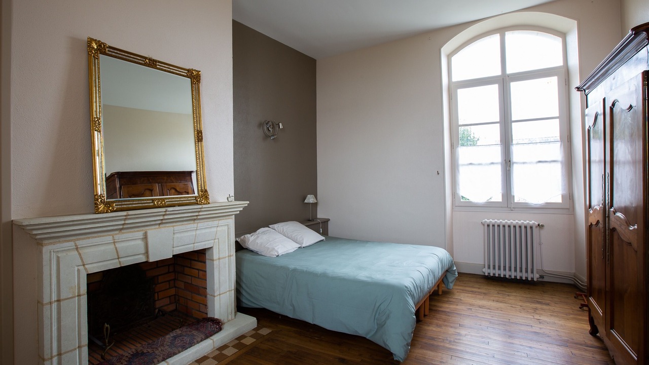 Photo of Bedroom in Saint-Cyr-en-Bourg