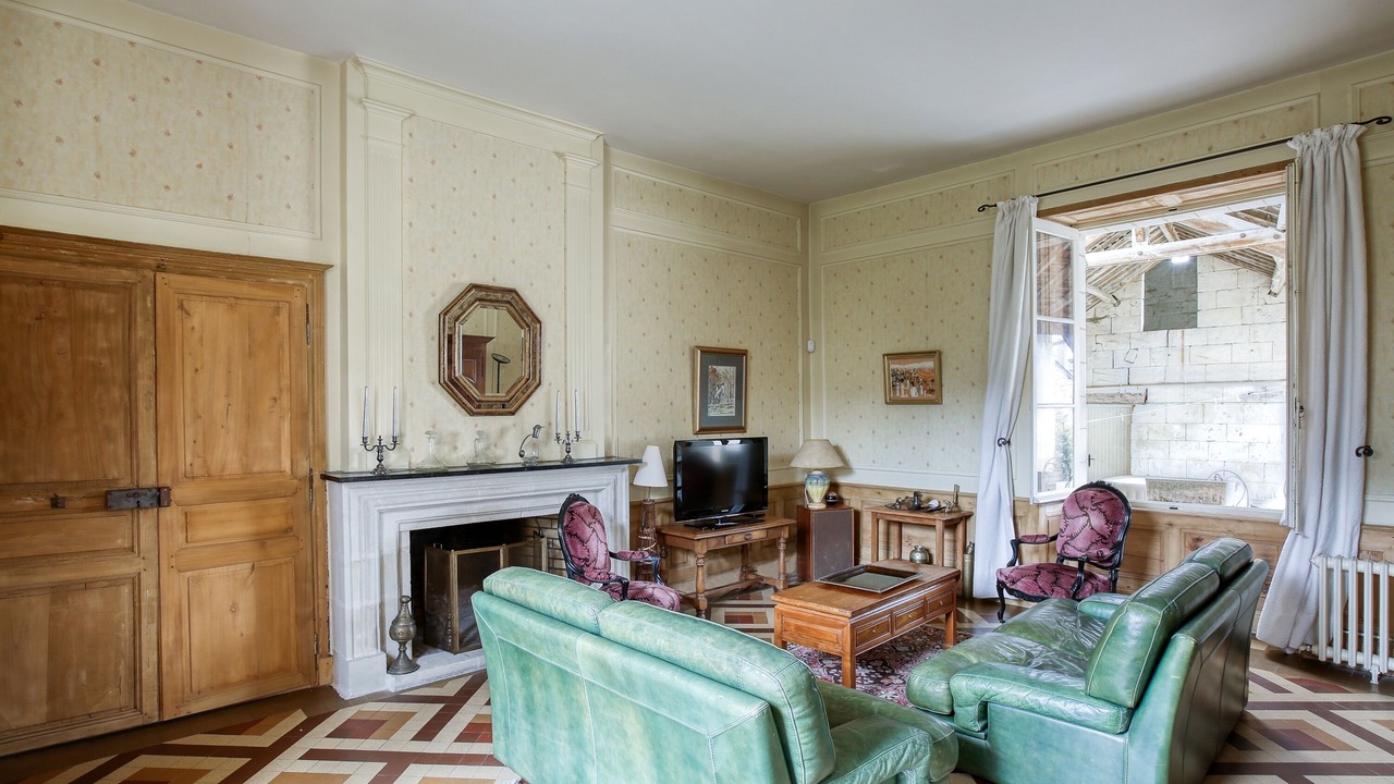 Photo of Livingroom in Saint-Cyr-en-Bourg