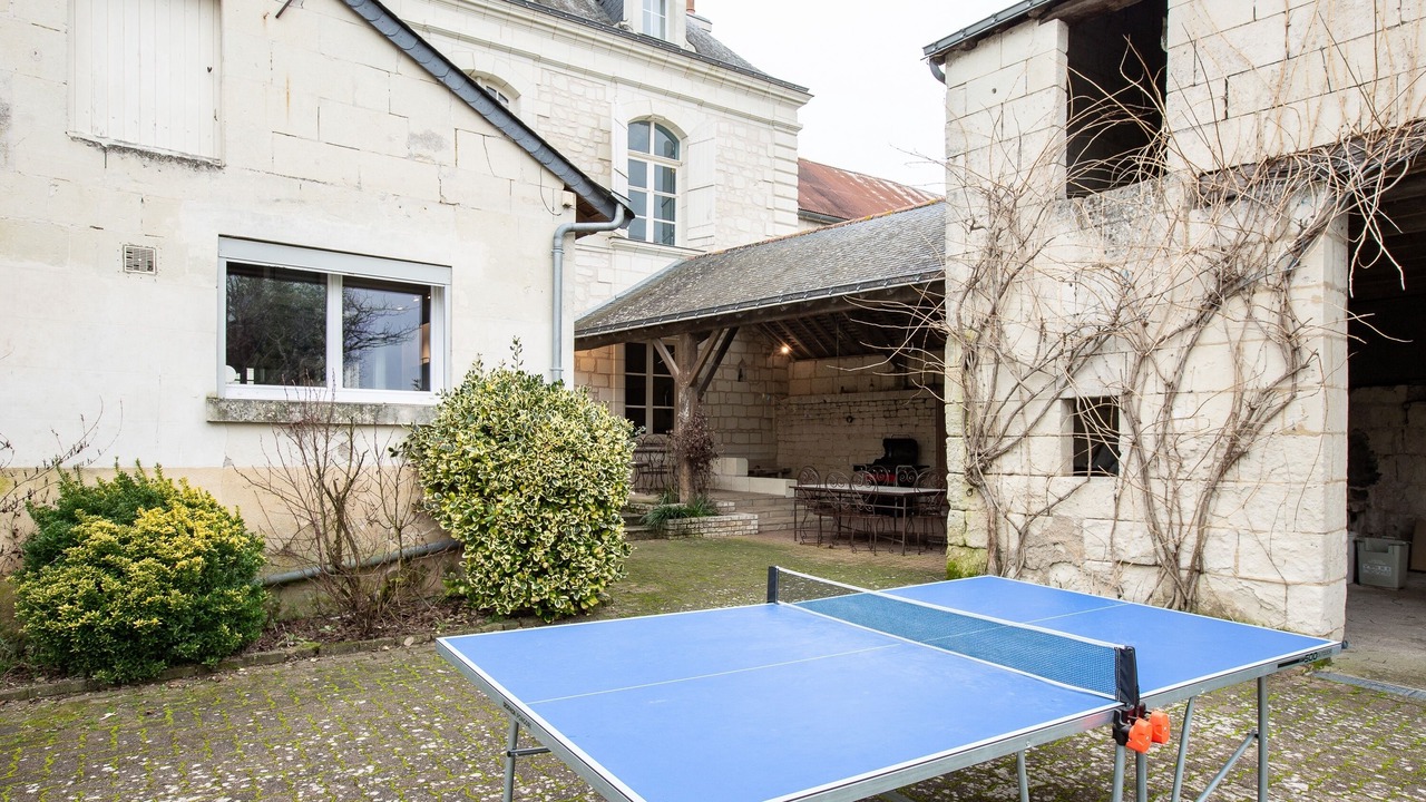 Photo of Patio Balcony in Saint-Cyr-en-Bourg