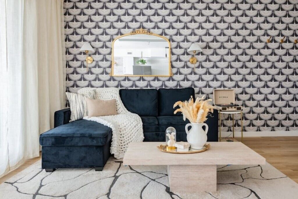 Photo of Livingroom in East Riverside - Oltorf