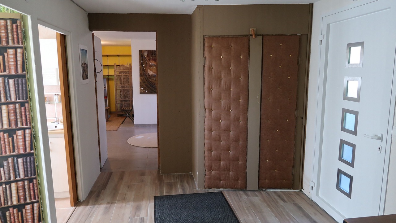 Photo of Others in Paron