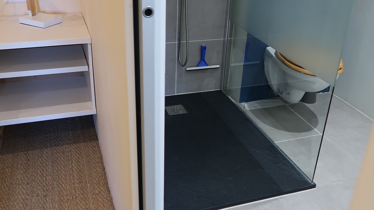 Photo of Bathroom in Paron