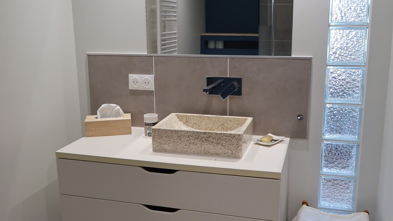 Photo of Bathroom in Paron