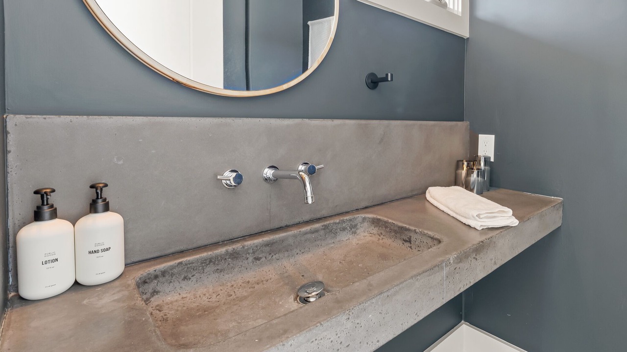 Photo of Bathroom in Chattahoochee Hills