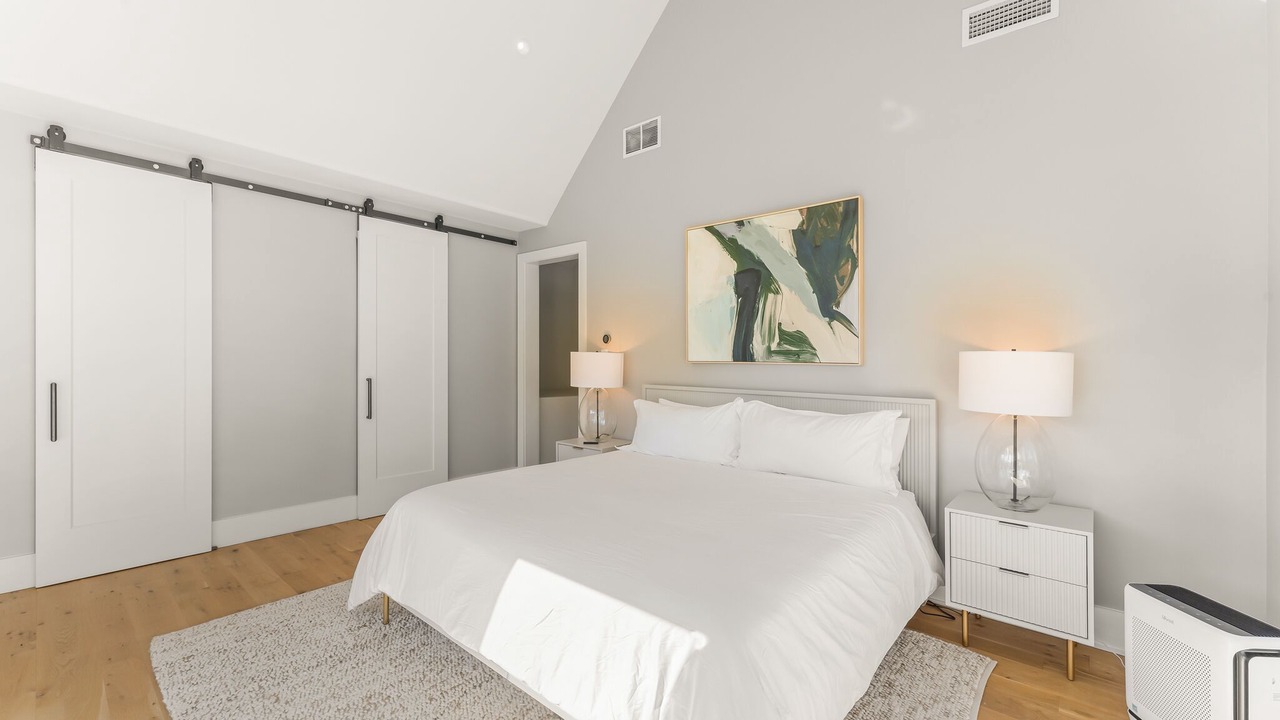 Photo of Bedroom in Chattahoochee Hills
