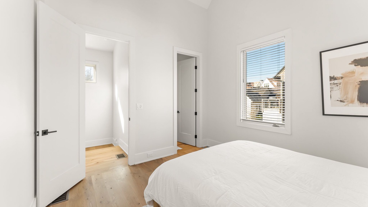 Photo of Bedroom in Chattahoochee Hills
