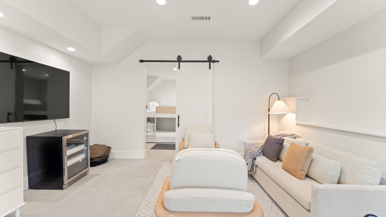 Photo of Livingroom in Chattahoochee Hills
