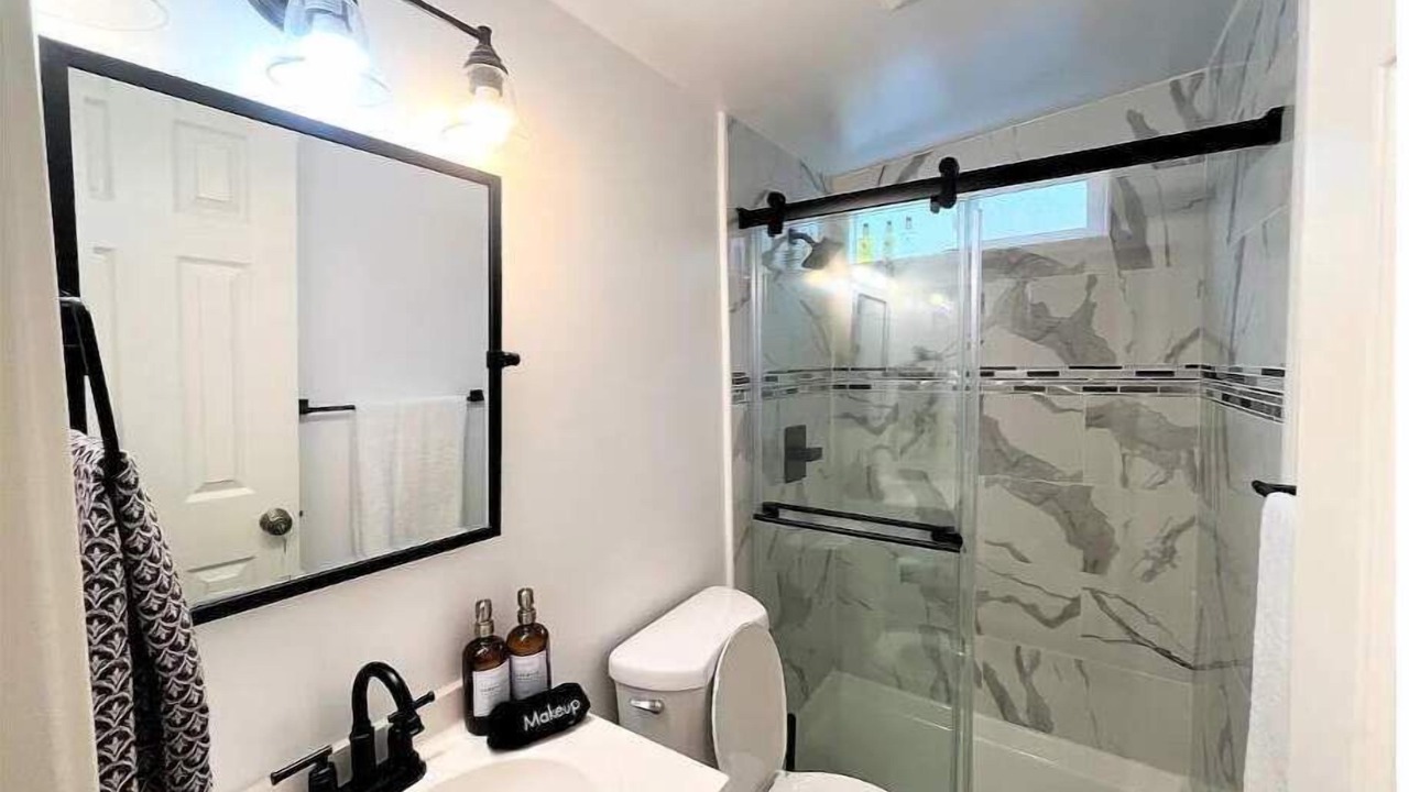 Photo of Bathroom in Mosswood