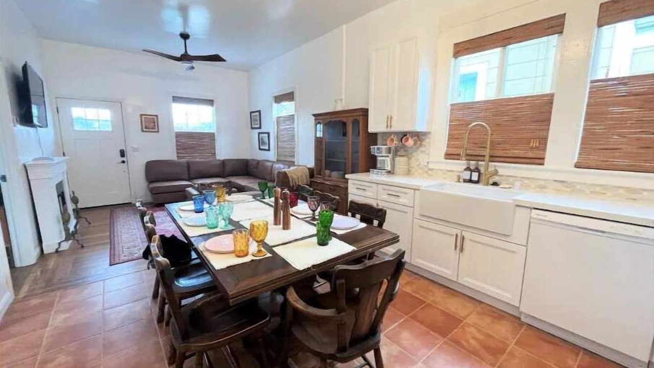 Photo of Others in Mosswood