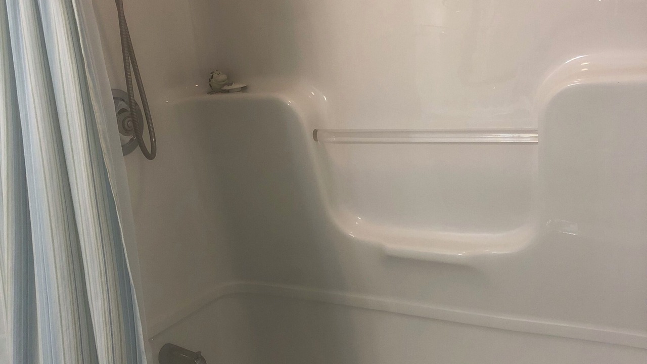 Photo of Bathroom in Tobermory