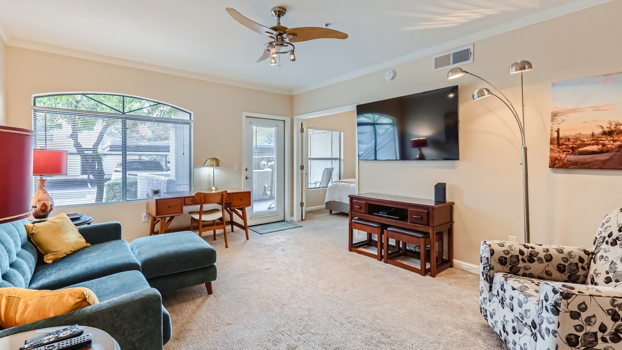 Photo of Livingroom in Scottsdale Horizon