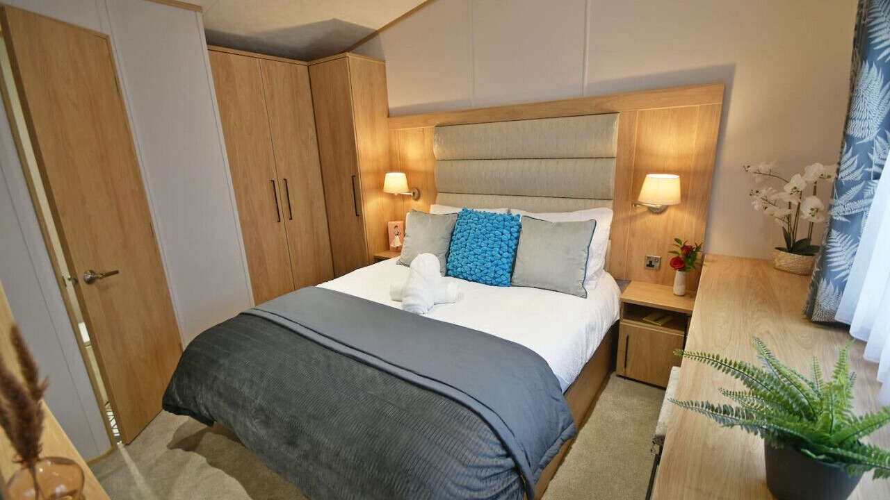 Photo of Others in Fence