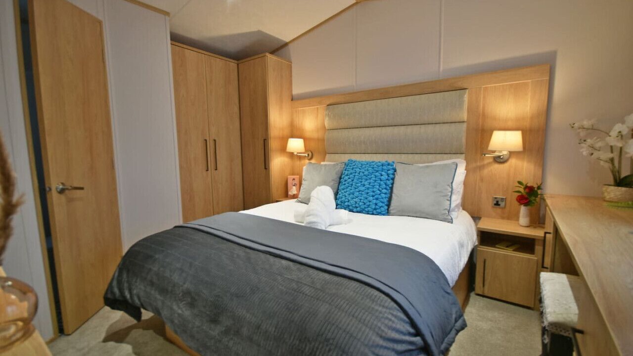 Photo of Bedroom in Fence