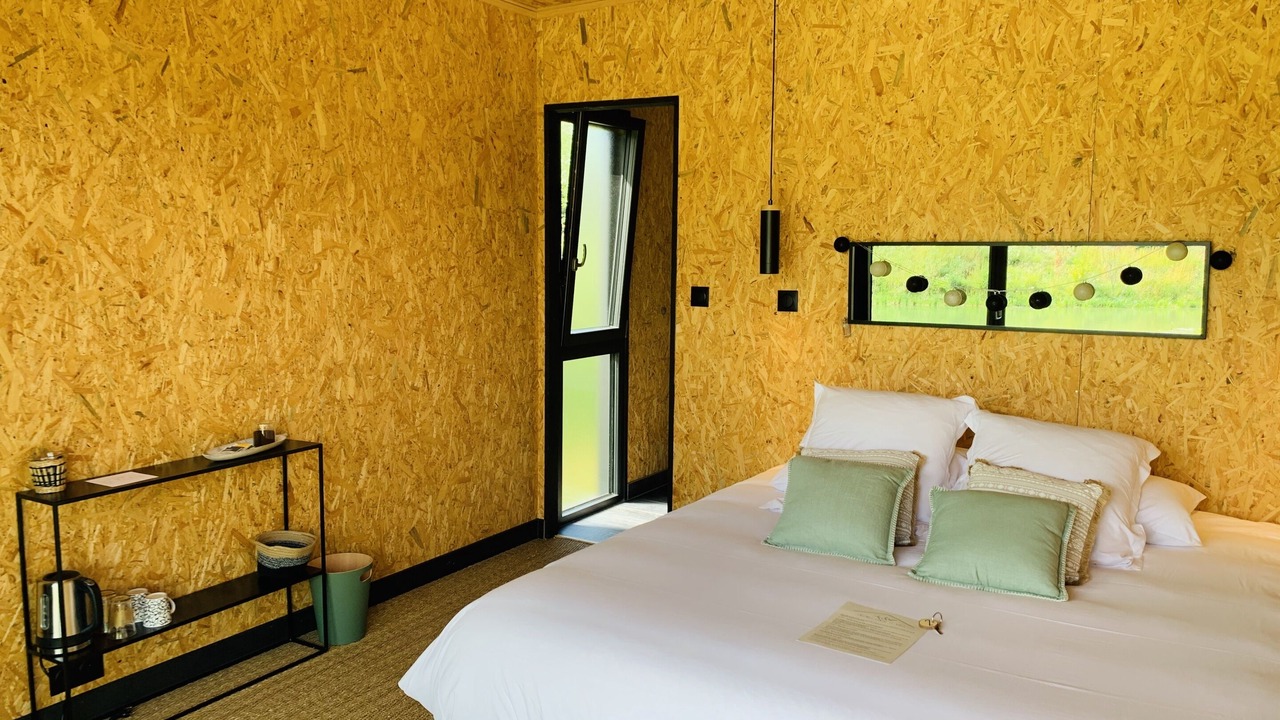 Photo of Bedroom in Saint-Quentin-en-Tourmont