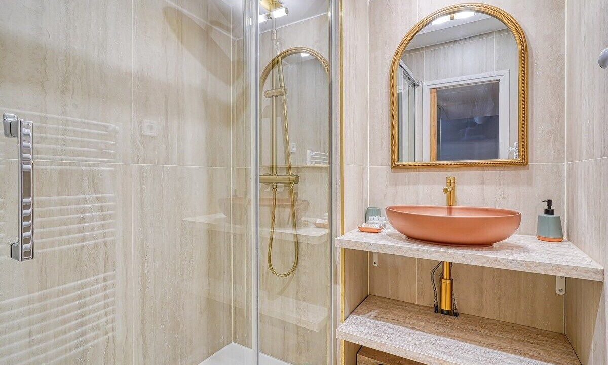 Photo of Bathroom in Faubourg de l'Arche