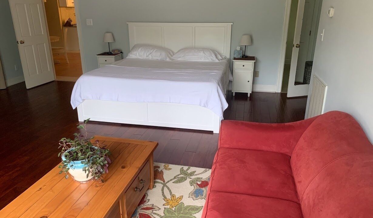 Photo of Bedroom in Forest Hills