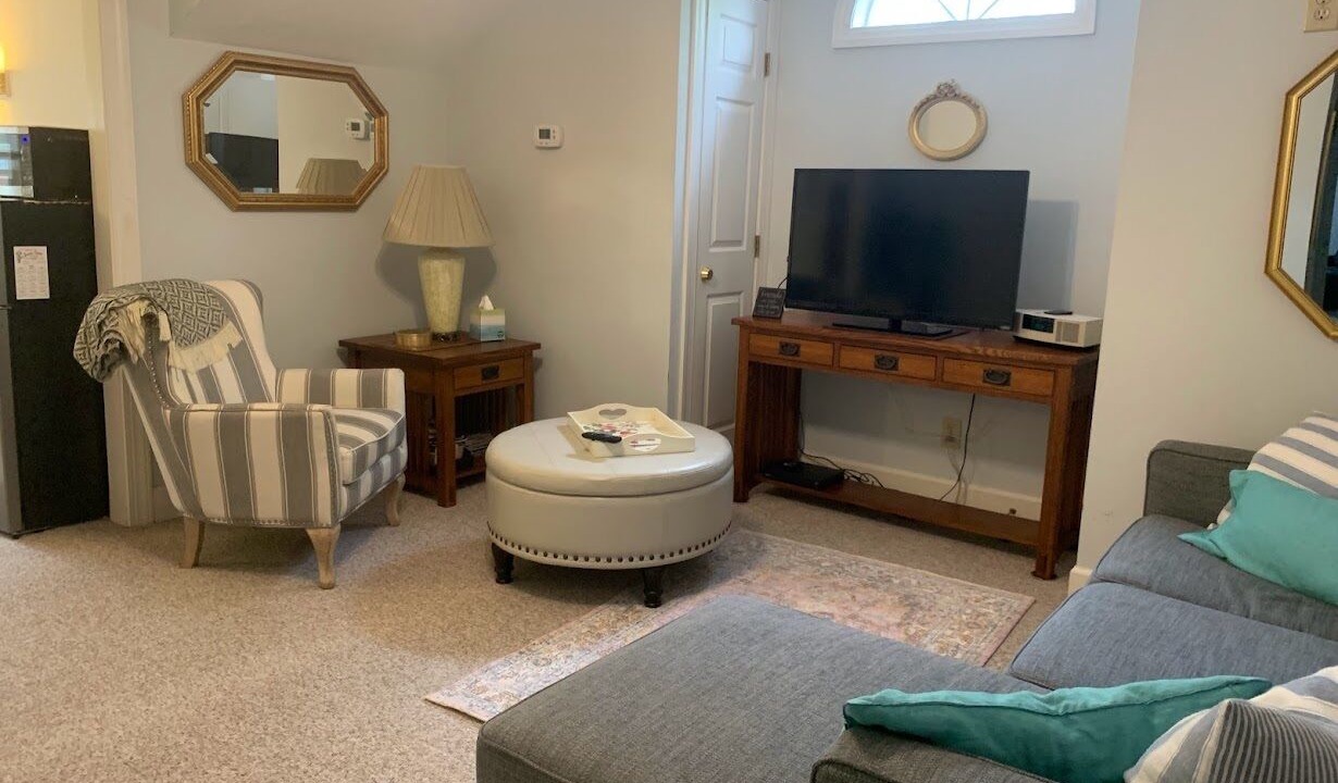 Photo of Livingroom in Forest Hills