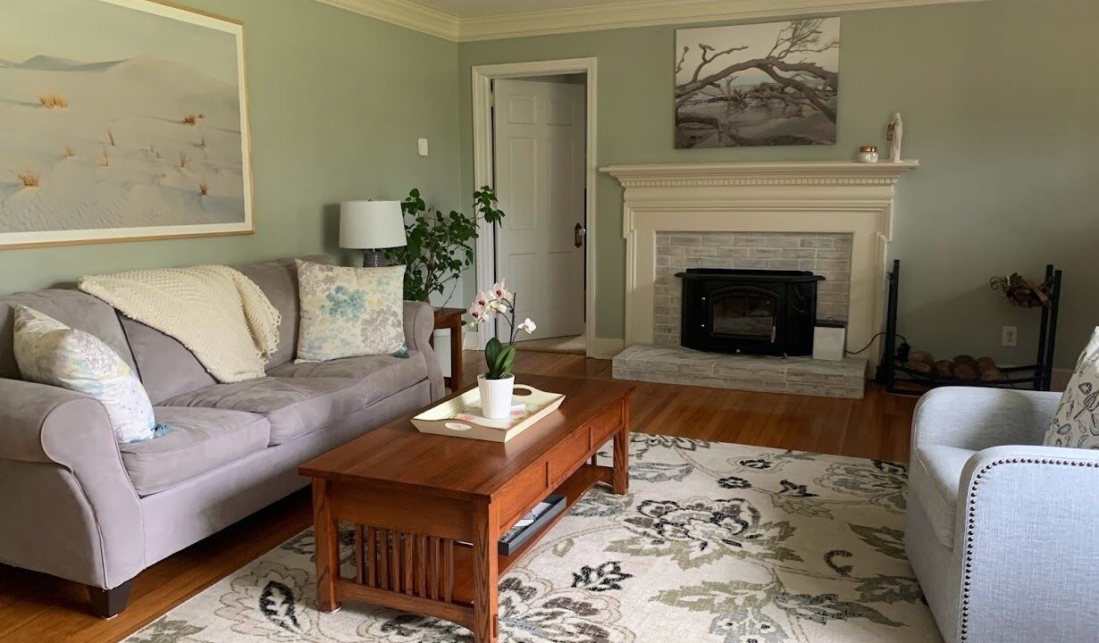 Photo of Livingroom in Forest Hills