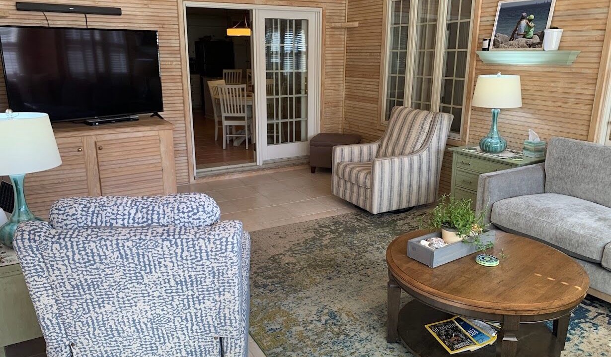 Photo of Livingroom in Forest Hills