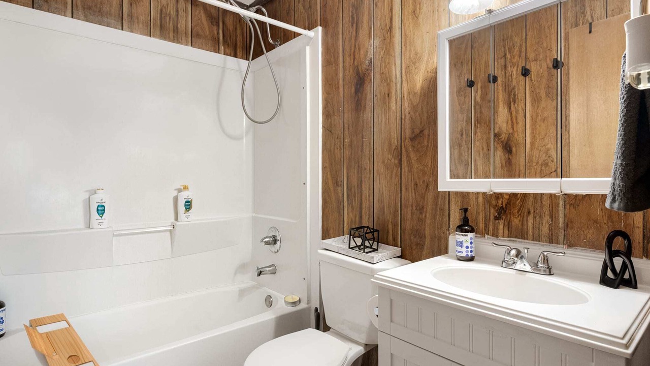 Photo of Bathroom in New Market
