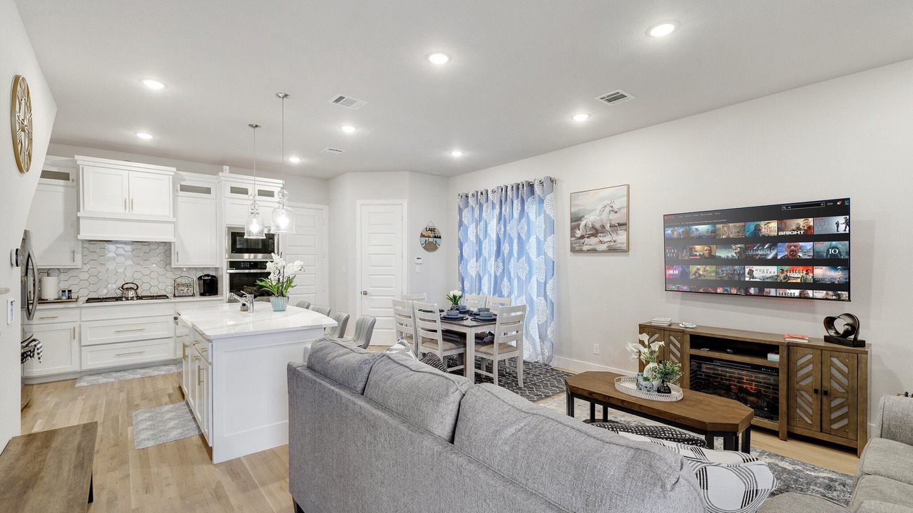 Photo of Livingroom in Rowlett
