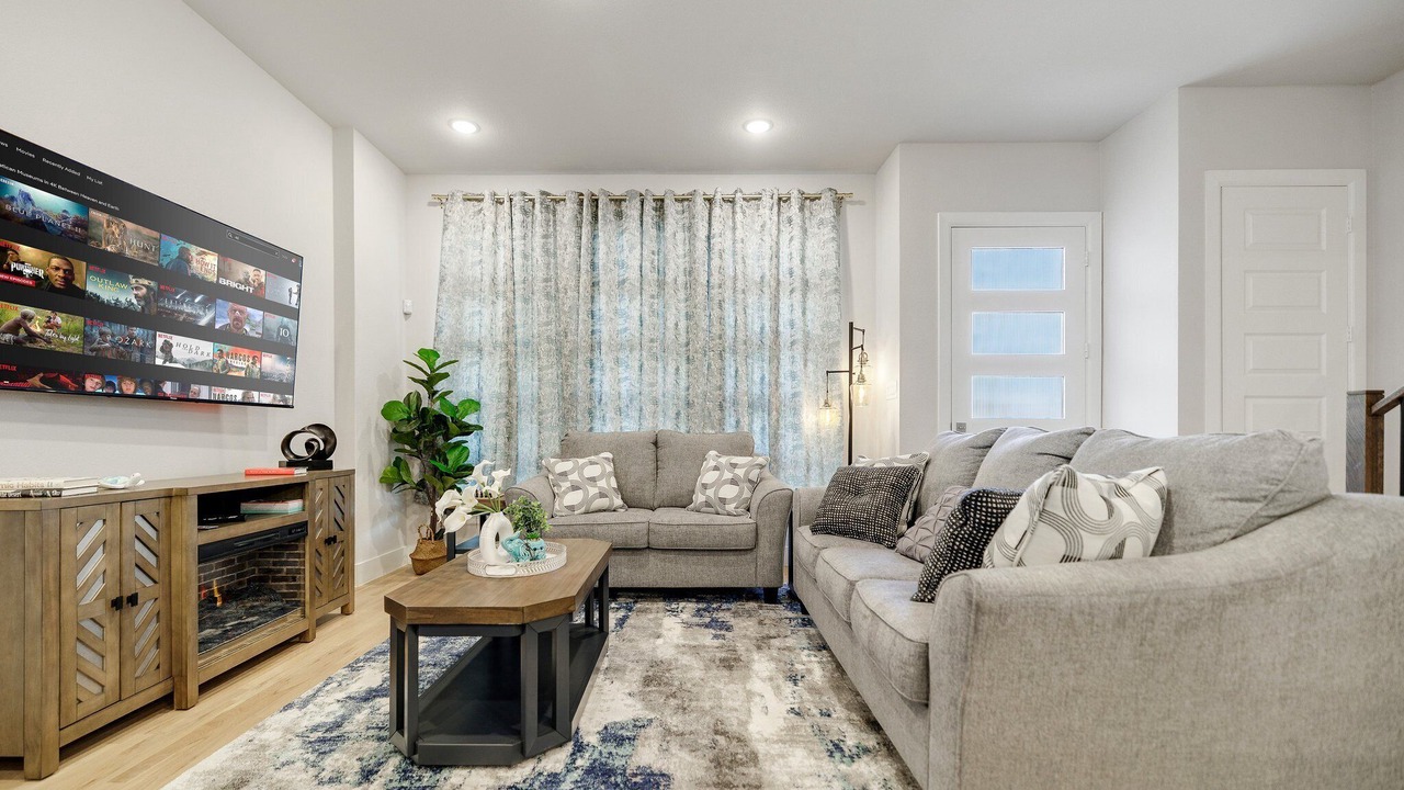 Photo of Livingroom in Rowlett