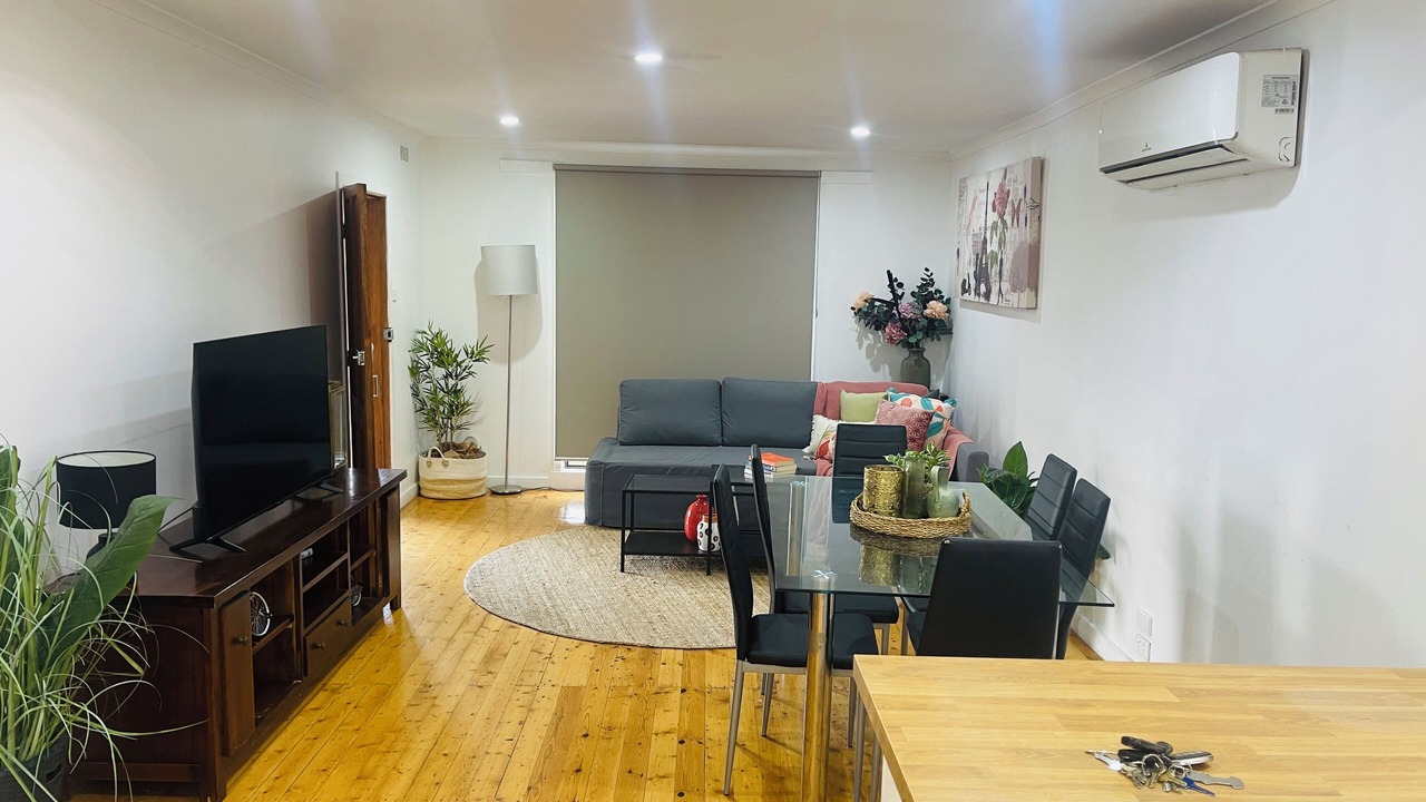 Photo of Livingroom in Sunshine