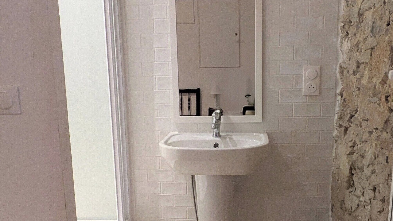 Photo of Bathroom in Floure
