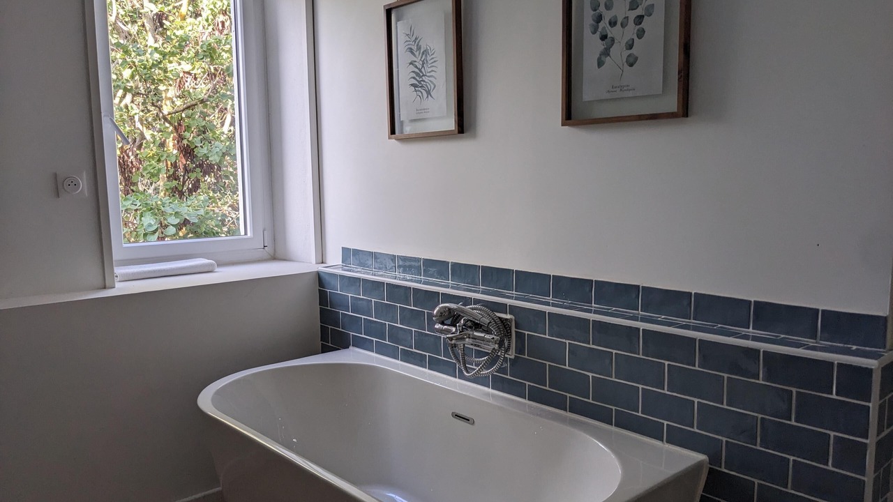 Photo of Bathroom in Floure