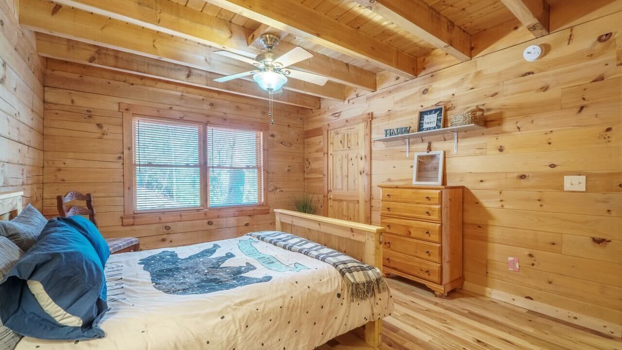 Photo of Bedroom in Frank