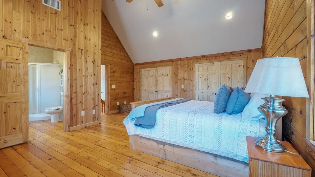 Photo of Bedroom in Frank