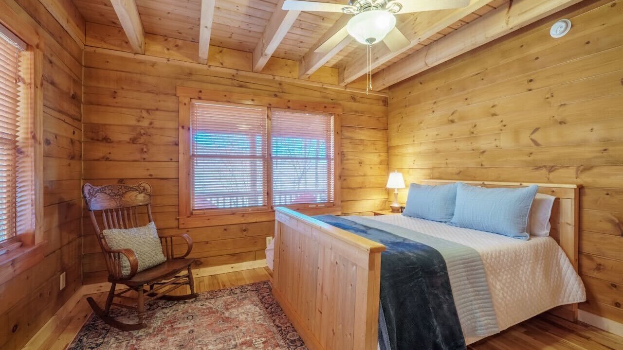 Photo of Bedroom in Frank