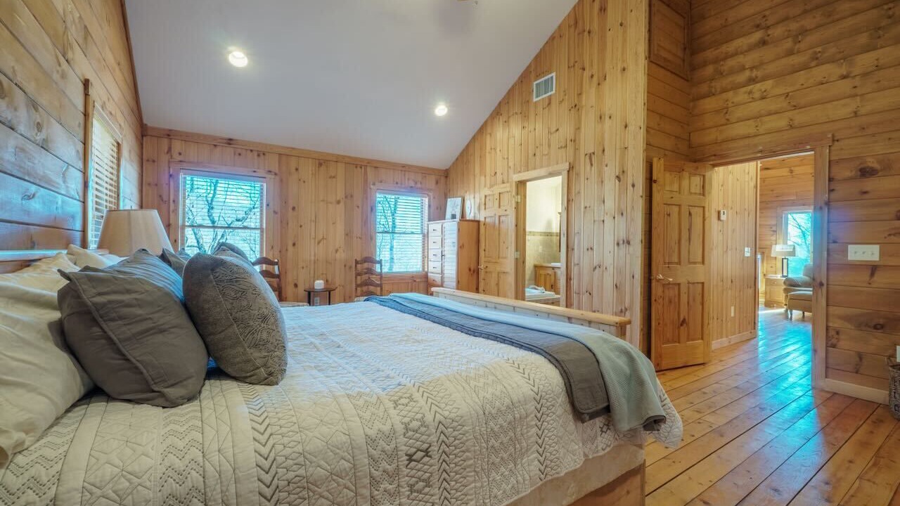 Photo of Bedroom in Frank