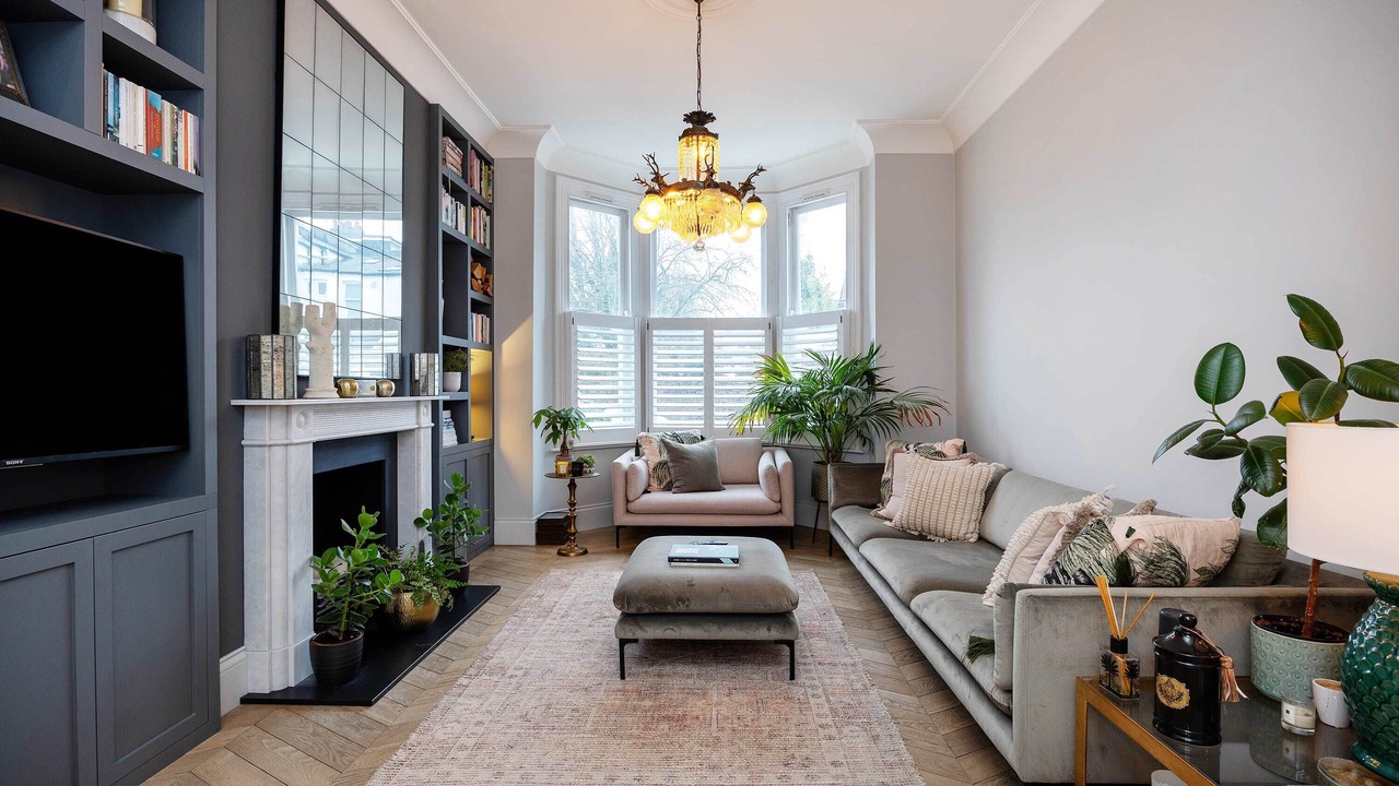 Photo of Livingroom in Queen's Park