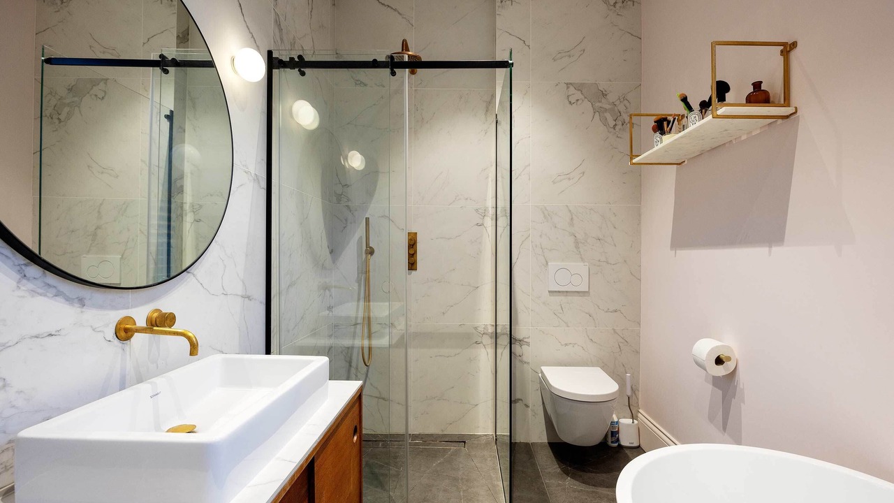 Photo of Bathroom in Queen's Park