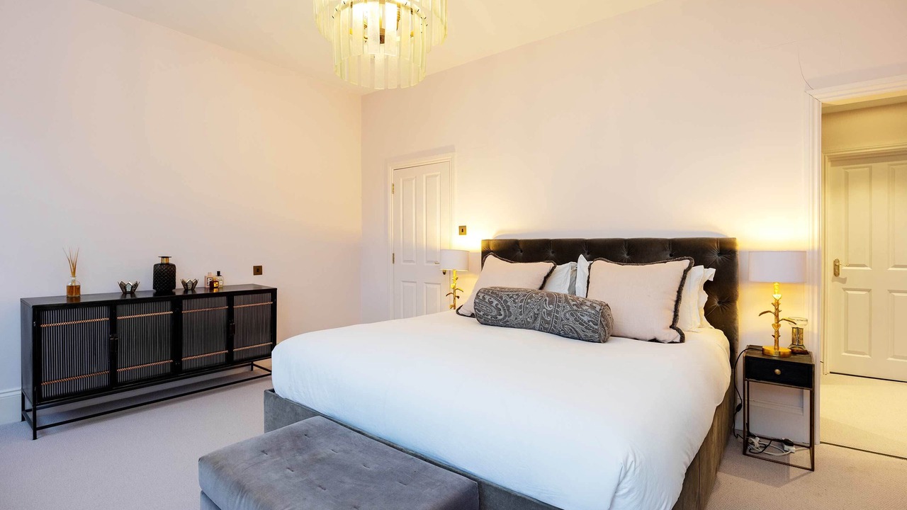 Photo of Bedroom in Queen's Park