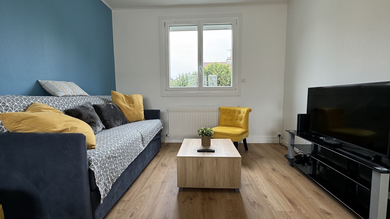 Photo of Livingroom in Miroir - Batignolles