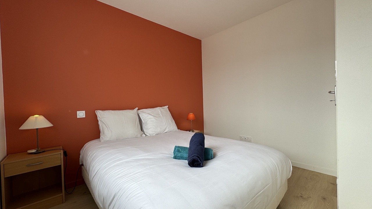 Photo of Bedroom in Miroir - Batignolles