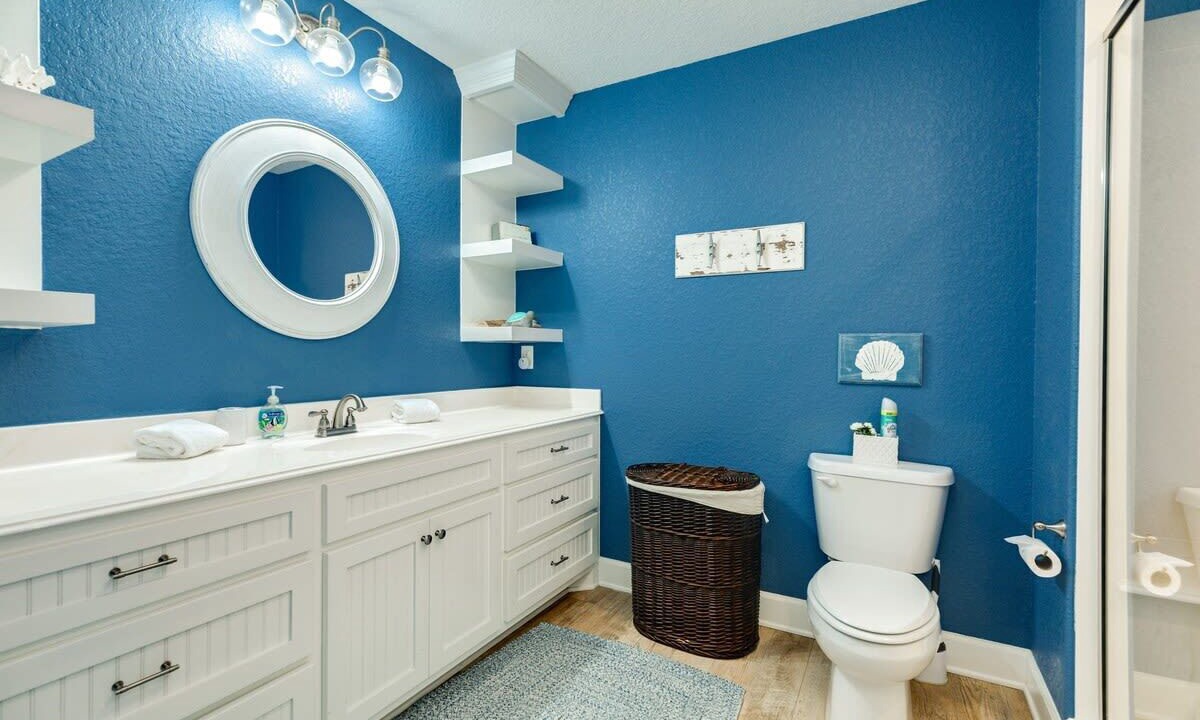 Photo of Bathroom in Surfside Beach