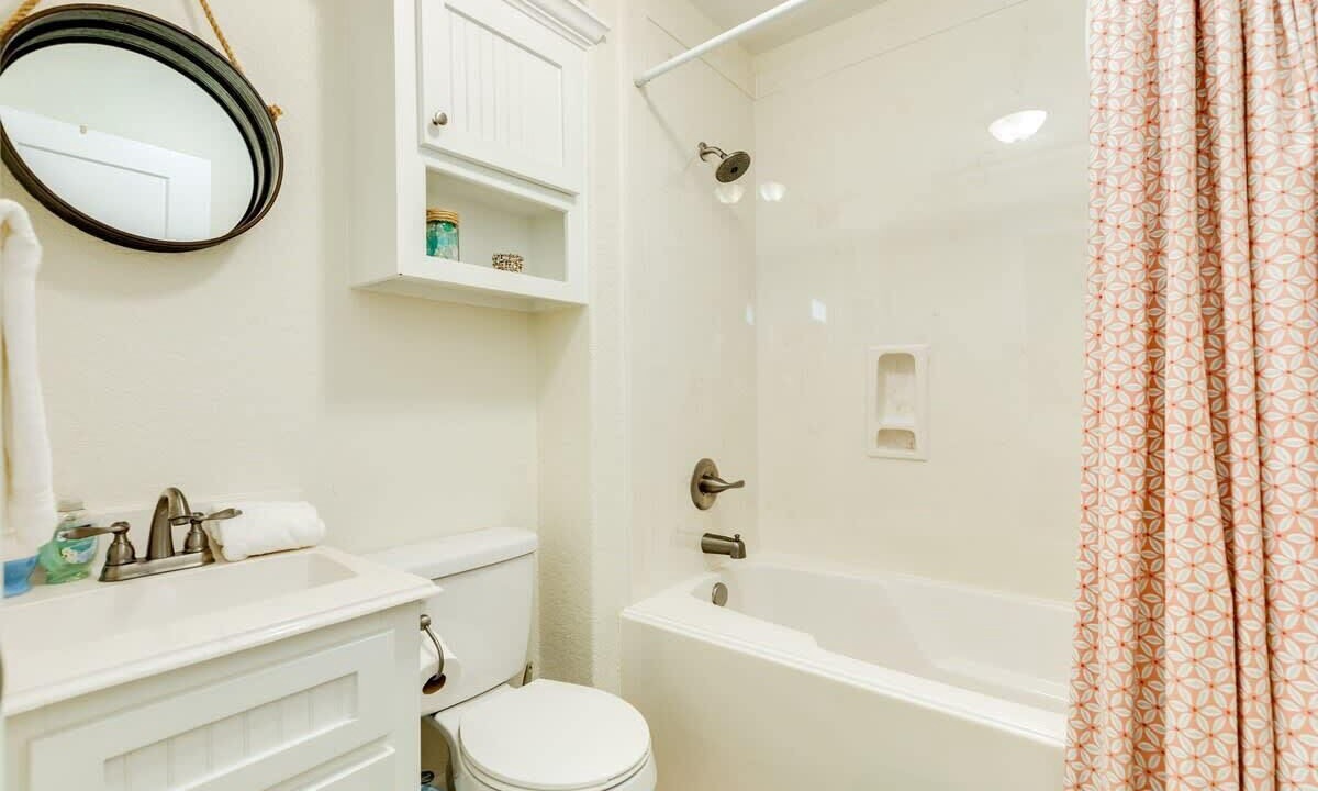 Photo of Bathroom in Surfside Beach