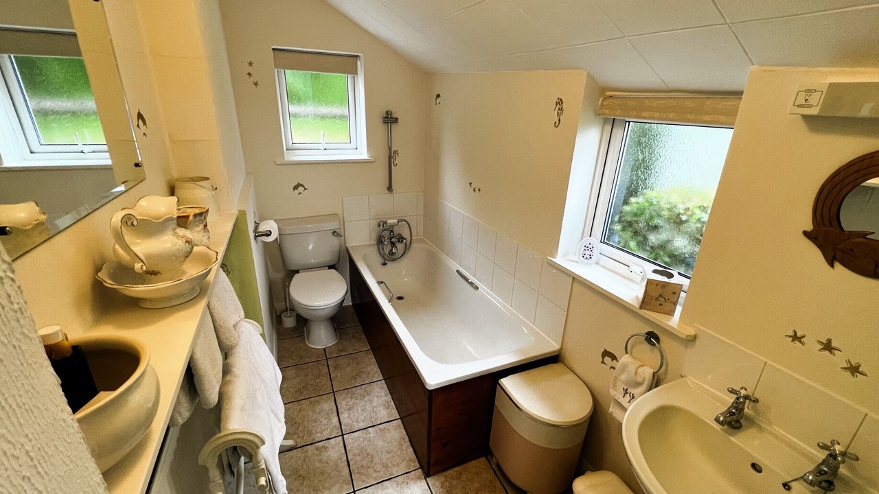 Photo of Bathroom in Brading