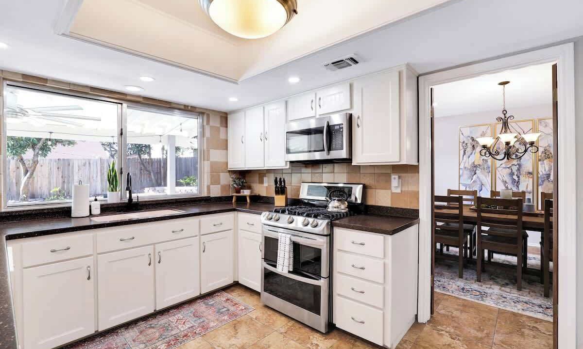 Photo of Bedroom in North Central Thousand Oaks