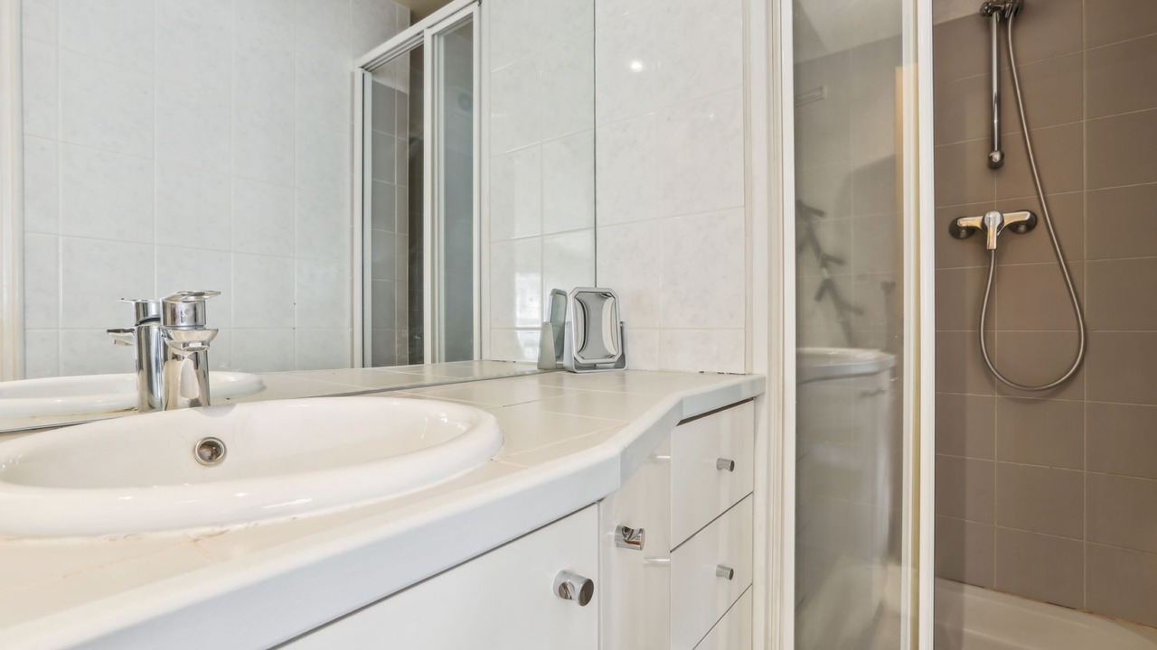 Photo of Bathroom in Porte-Dauphine