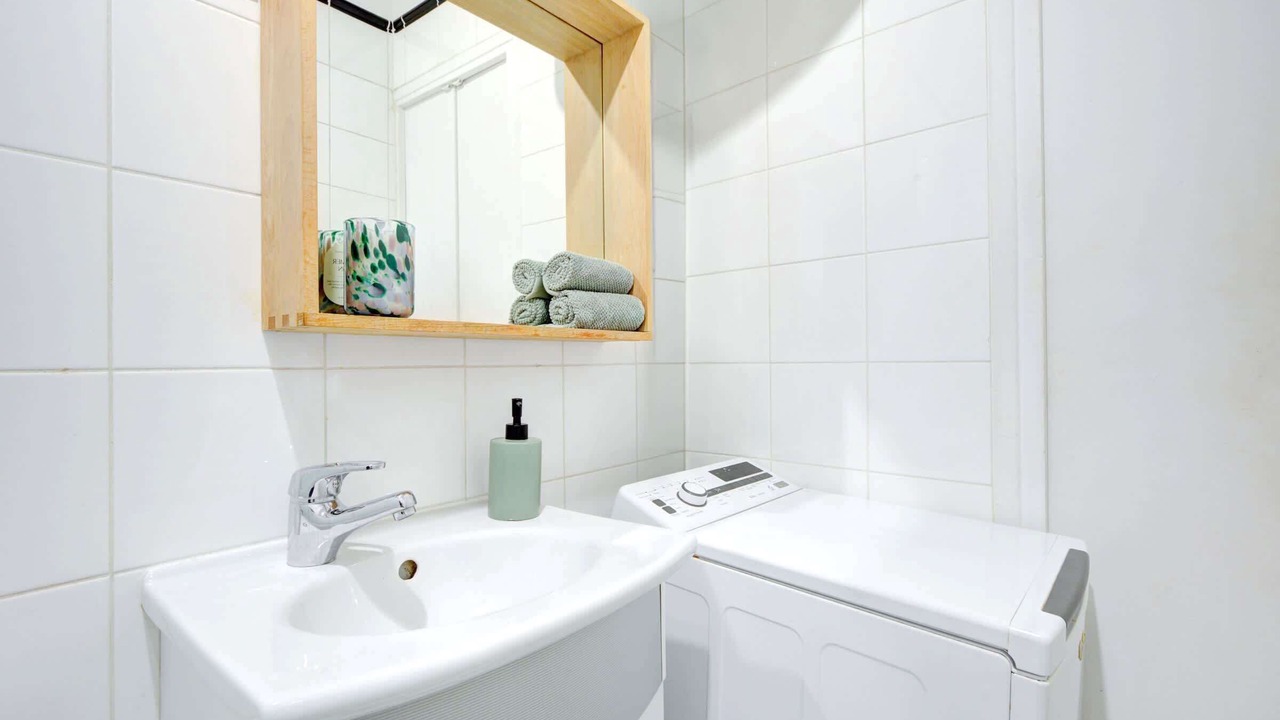 Photo of Bathroom in Arsenal