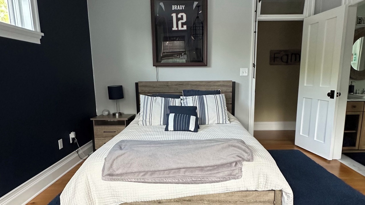 Photo of Bedroom in Saratoga Springs