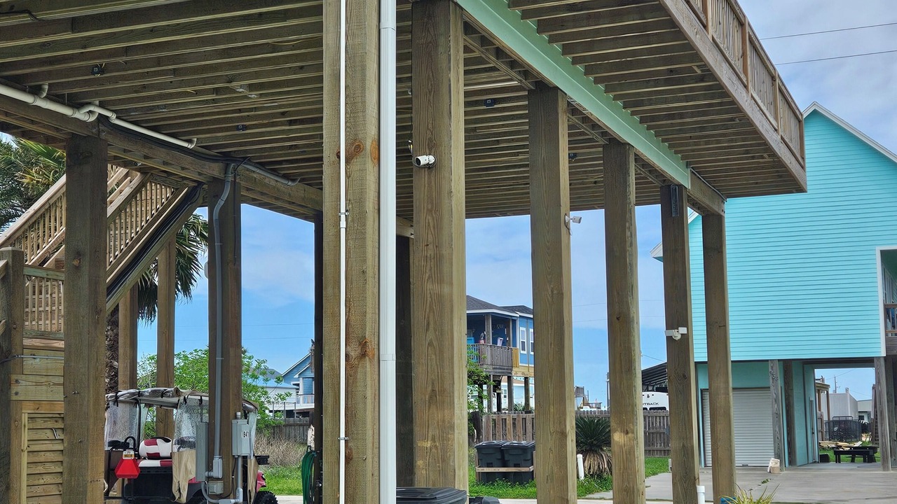 Photo of Patio Balcony in Crystal Beach