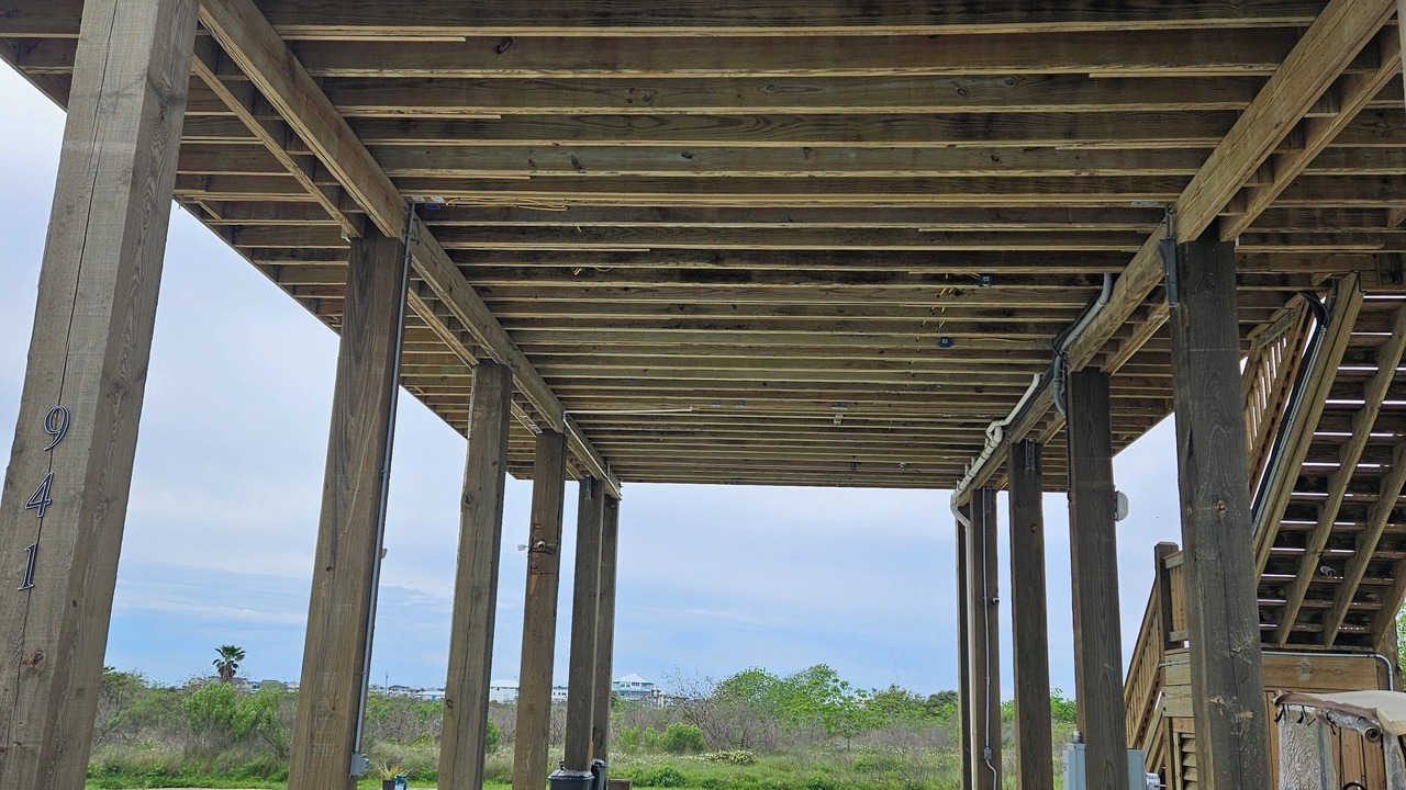 Photo of Patio Balcony in Crystal Beach