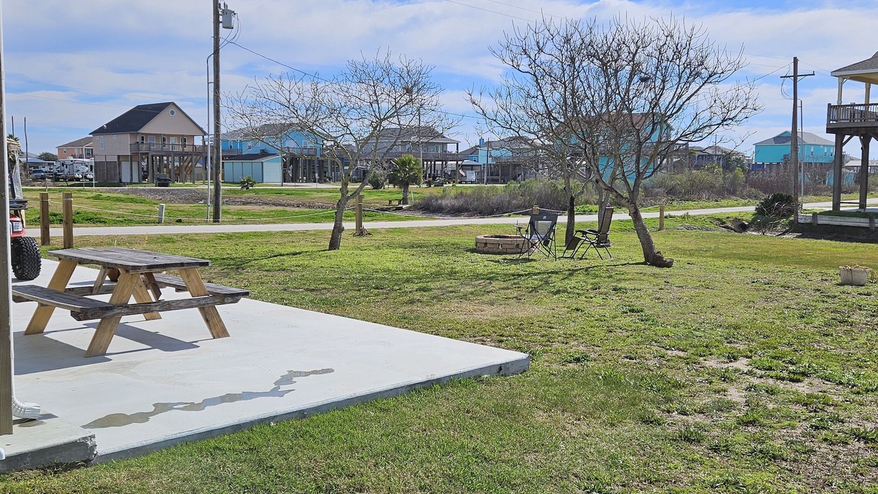 Photo of Outdoor in Crystal Beach
