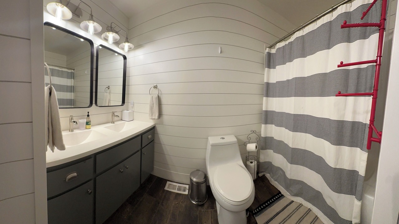 Photo of Bathroom in Auburn