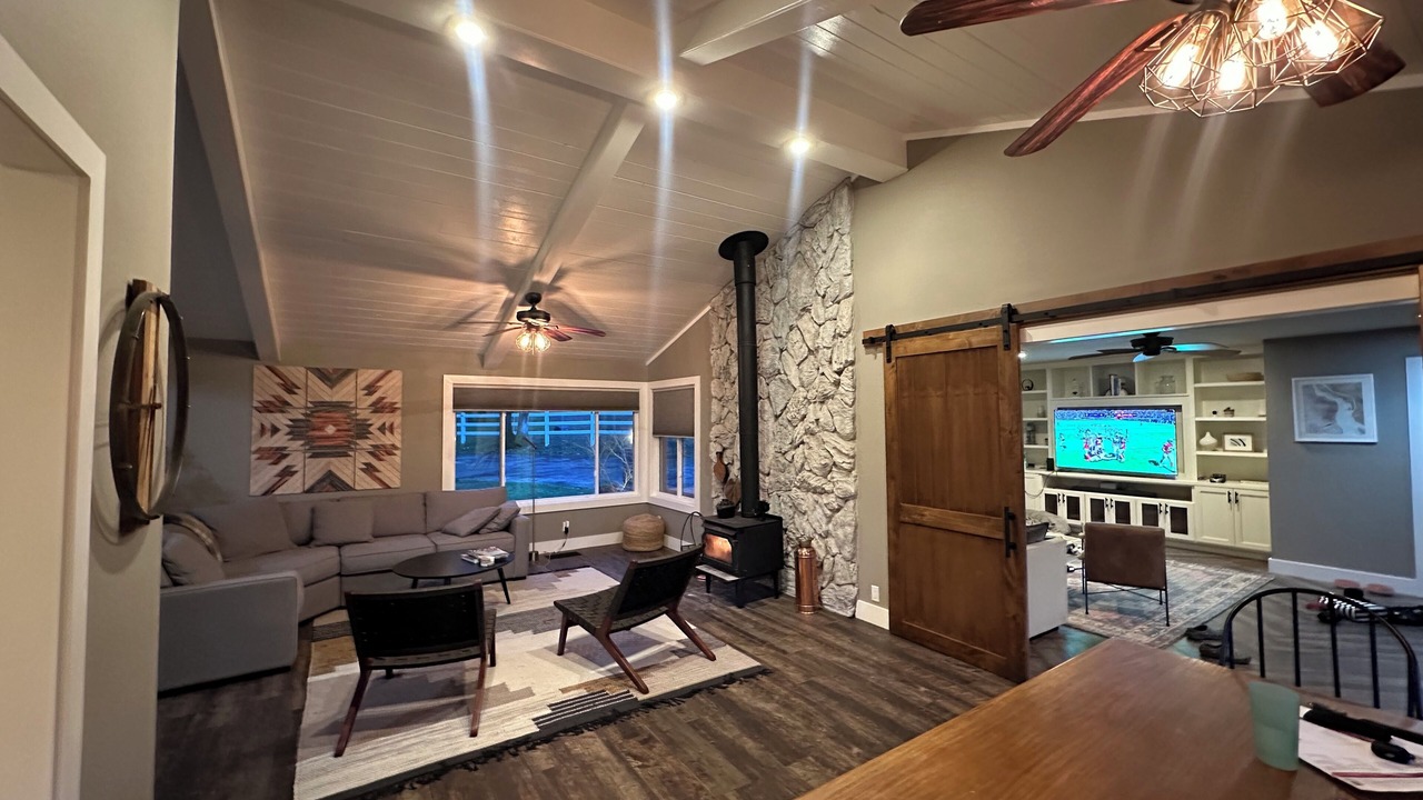 Photo of Livingroom in Auburn